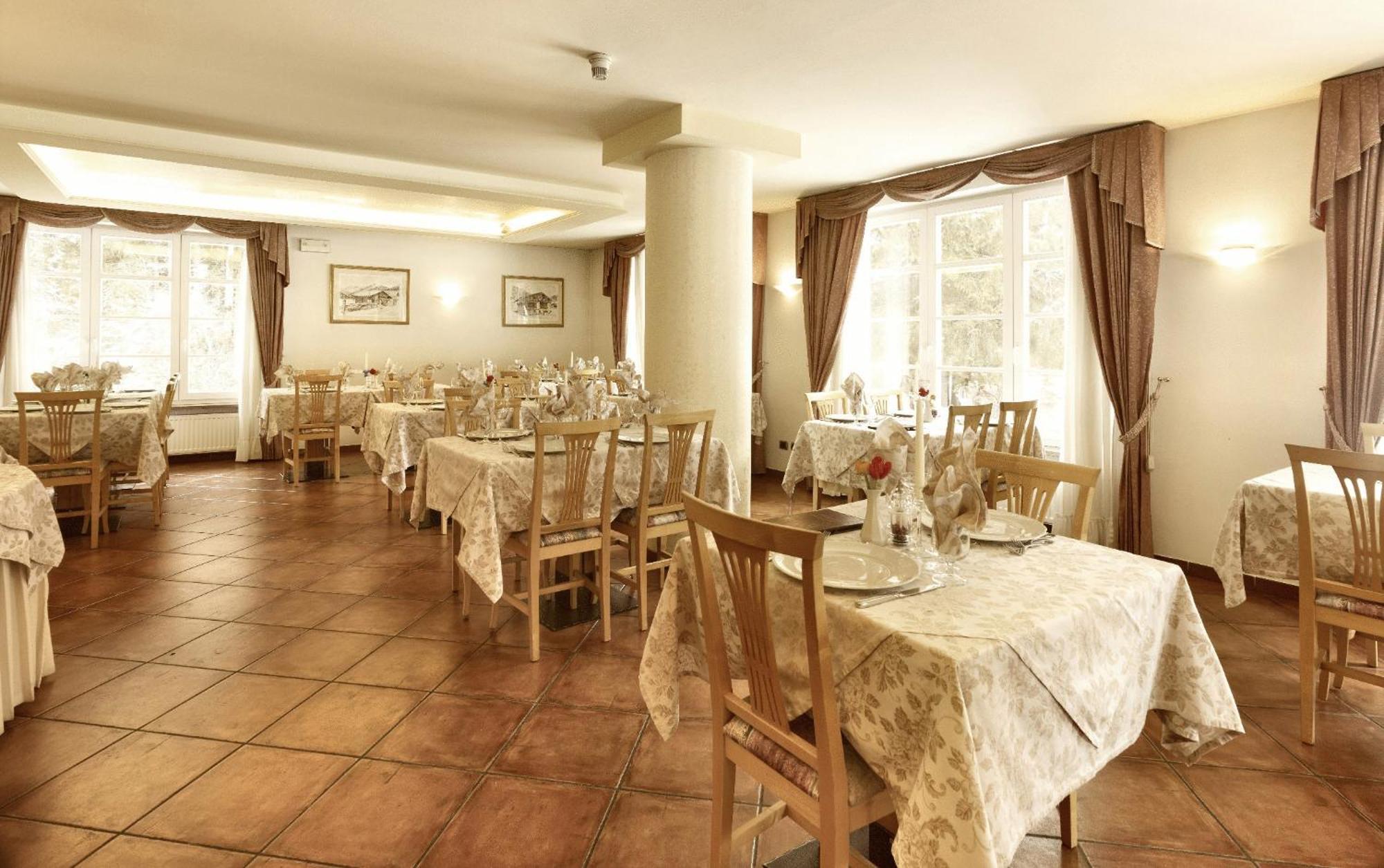 Hotel Majon Miramonti Канацеи Экстерьер фото