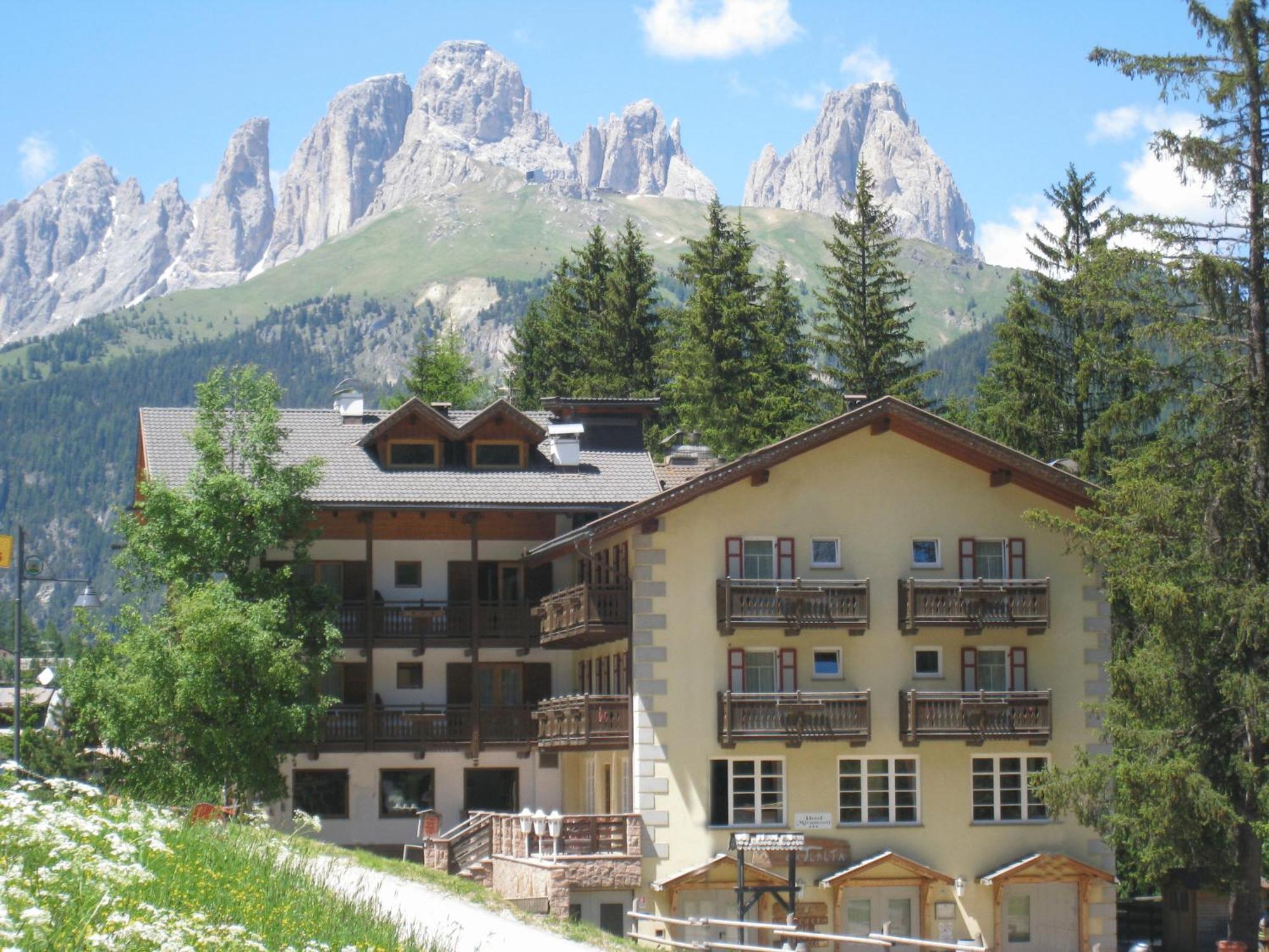 Hotel Majon Miramonti Канацеи Экстерьер фото